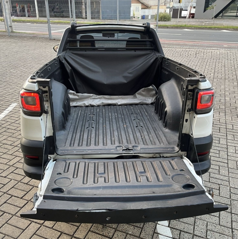 fiat strada 1.3 firefly flex freedom cs manual 2p automatico 202214