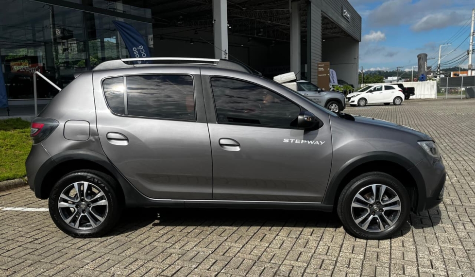 renault sandero stepway 1.6 16v 4p flex cvt automatico 20203