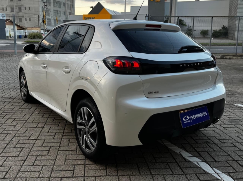 peugeot 208 1.6 16v flex allure at6 4p automatico 20234