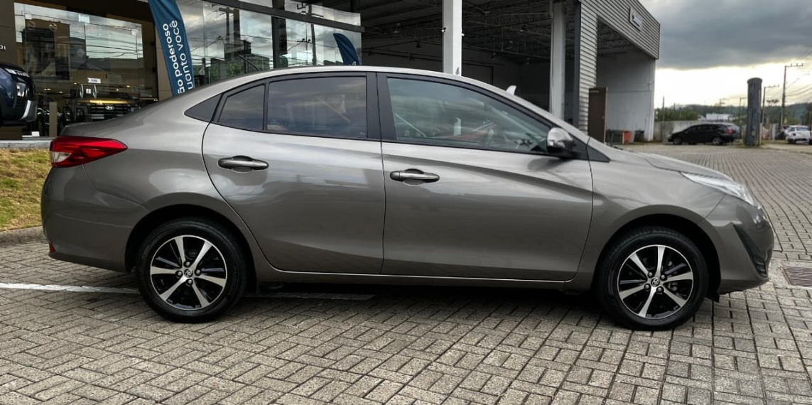 toyota yaris 1.3 16v flex xl live multidrive 1.5 4p automatico 20206
