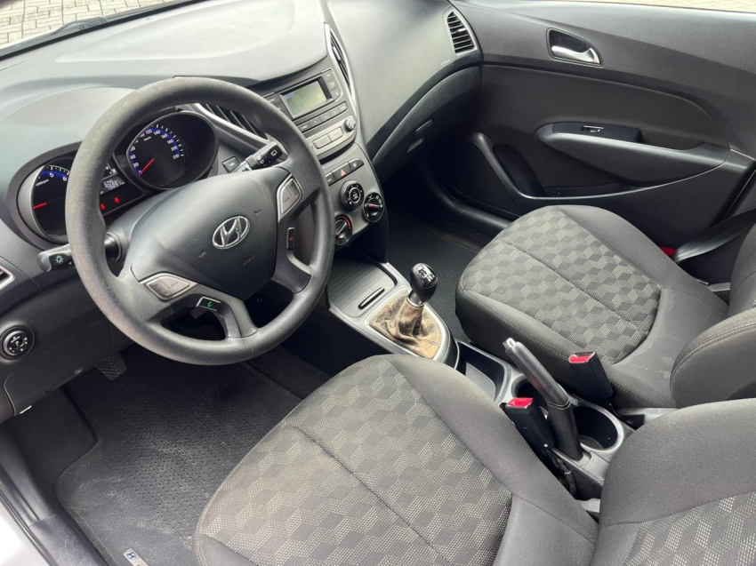 hyundai hb20 1.6 comfort plus 16v flex 4p manual 201615