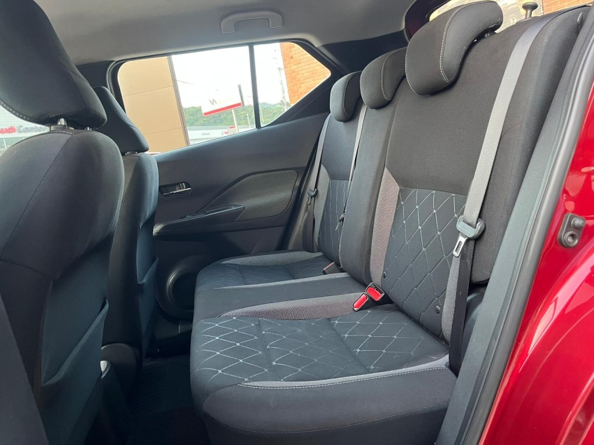 nissan kicks 1.6 16v flexstart sv 4p xtronic flex automatico 202018