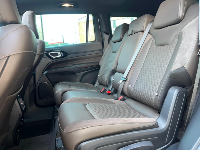 jeep commander 1.3 t270 turbo flex overland at6 4p automatico 202319