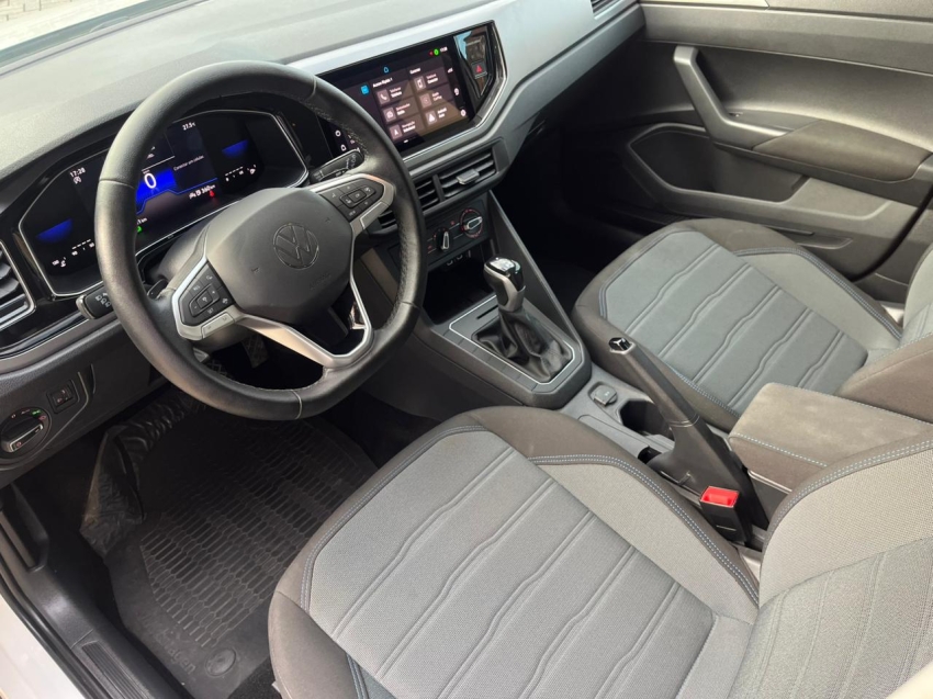 volkswagen nivus 1.0 200 tsi total flex comfortline automatico 4p 202316