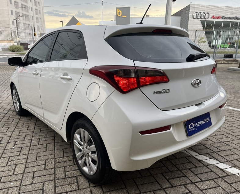 hyundai hb20 1.0 comfort plus 12v flex 4p manual 20196