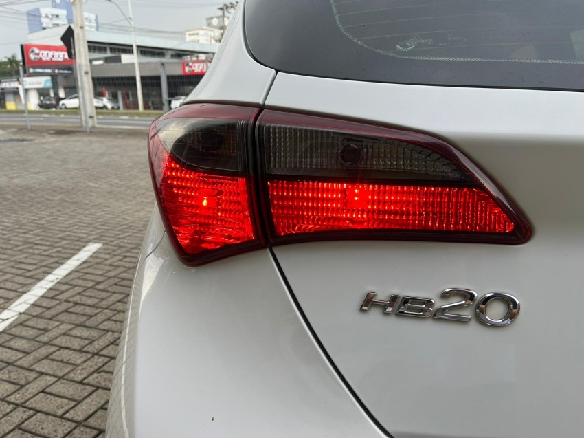 hyundai hb20 1.0 comfort plus 12v flex 4p manual 20199