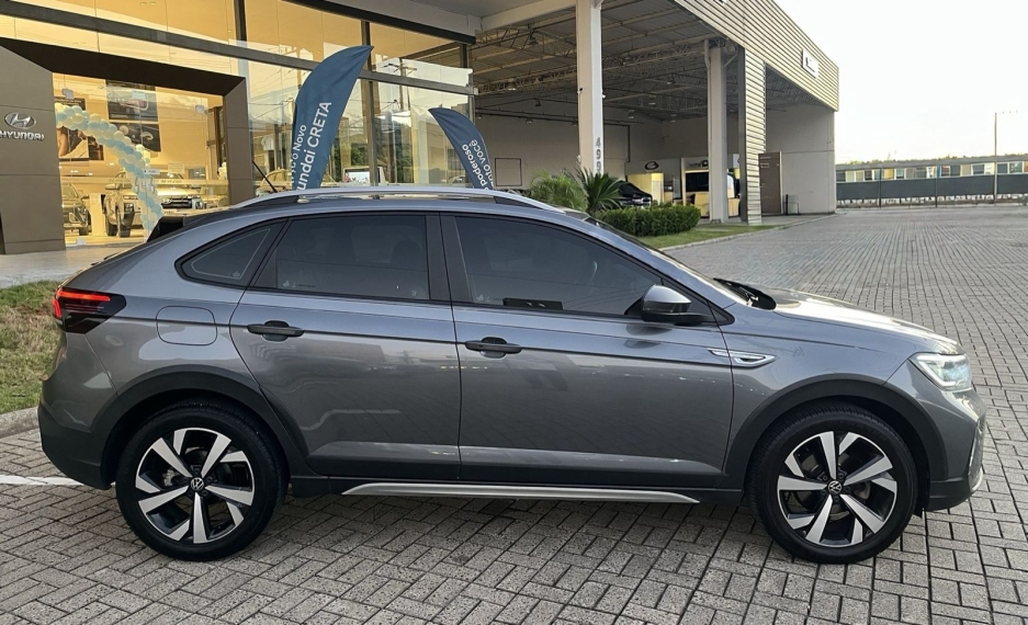 volkswagen nivus 1.0 200 tsi total flex highline automatico 4p 20243