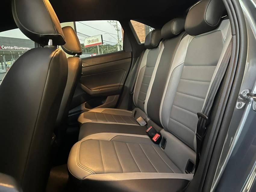 volkswagen nivus 1.0 200 tsi total flex highline automatico 4p 202418