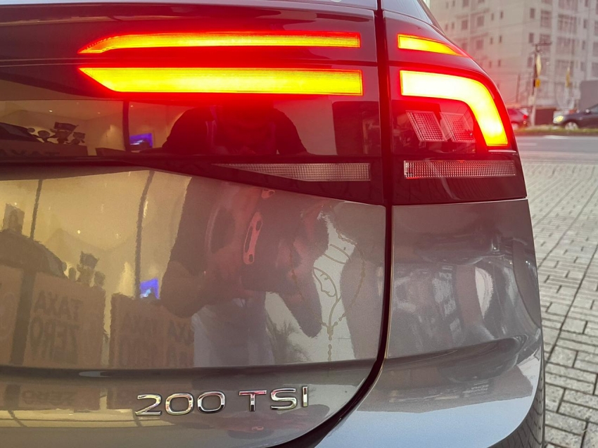 volkswagen nivus 1.0 200 tsi total flex highline automatico 4p 20249