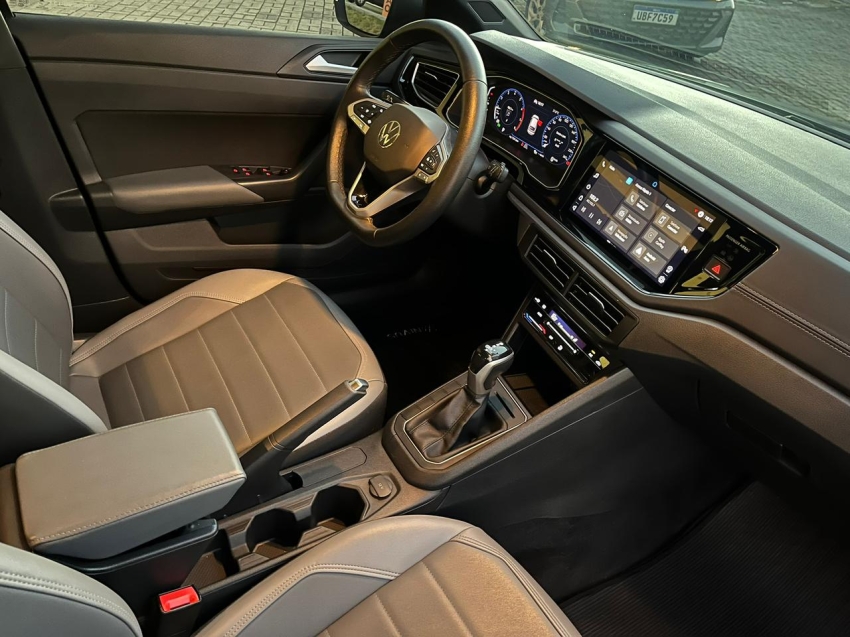 volkswagen nivus 1.0 200 tsi total flex highline automatico 4p 202415