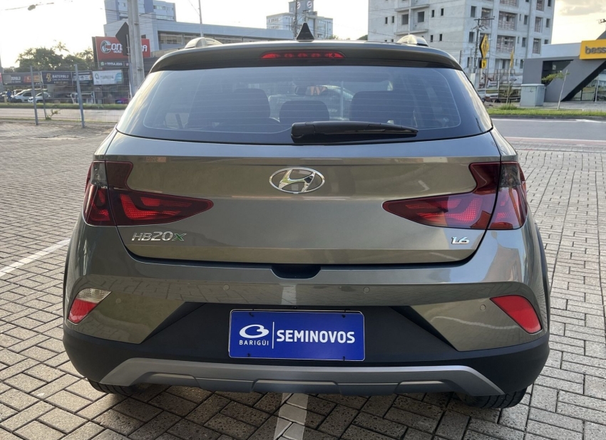 hyundai hb20x 1.6 16v flex evolution automatico 4p 20215