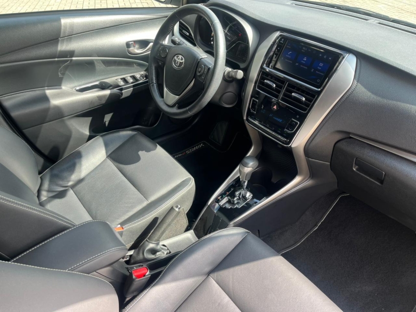 toyota yaris 1.5 16v flex x way multidrive 4p automatico 202016