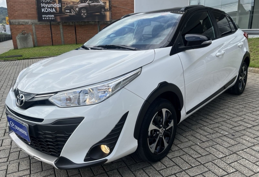 toyota yaris 1.5 16v flex x way multidrive 4p automatico 2020