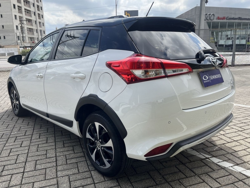 toyota yaris 1.5 16v flex x way multidrive 4p automatico 20206