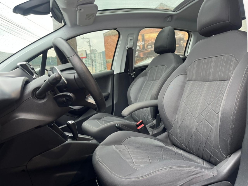 peugeot 208 1.6 griffe 16v flex 4p automatico 201411