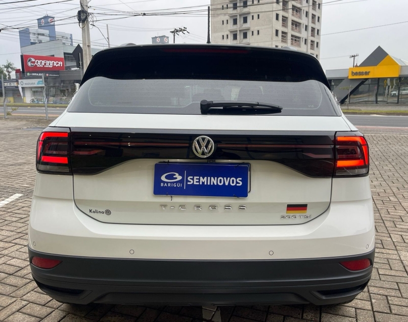 volkswagen t-cross 1.0 200 tsi total flex automatico 4p 20215