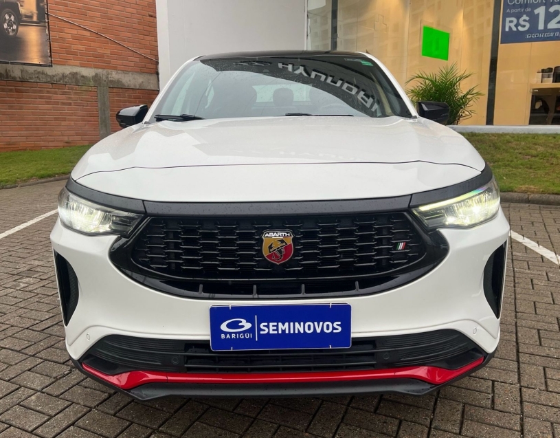 fiat fastback 1.3 turbo 270 flex abarth at6 4p automatico 20241