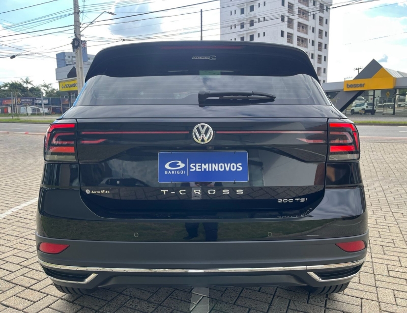volkswagen t-cross 1.0 200 tsi total flex comfortline automatico 4p 20215