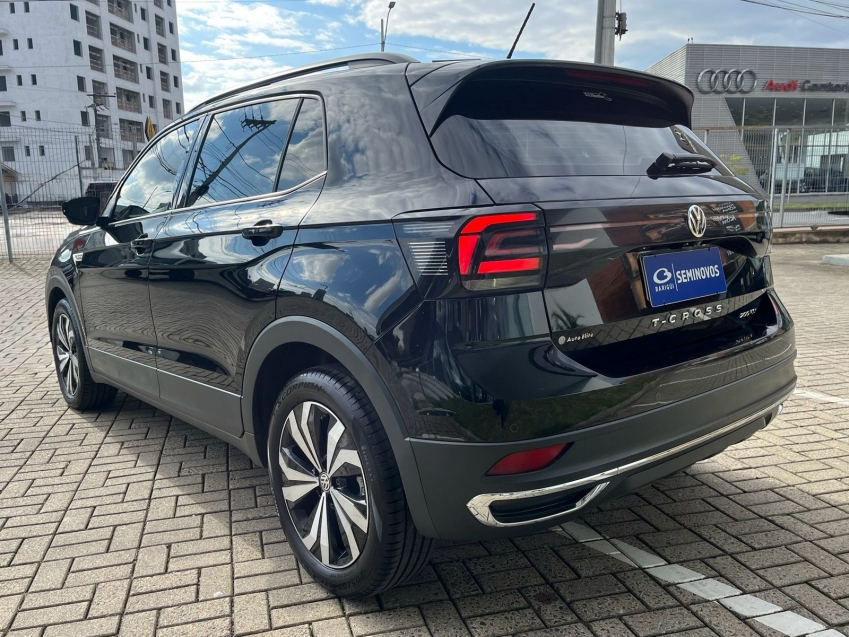 volkswagen t-cross 1.0 200 tsi total flex comfortline automatico 4p 20216