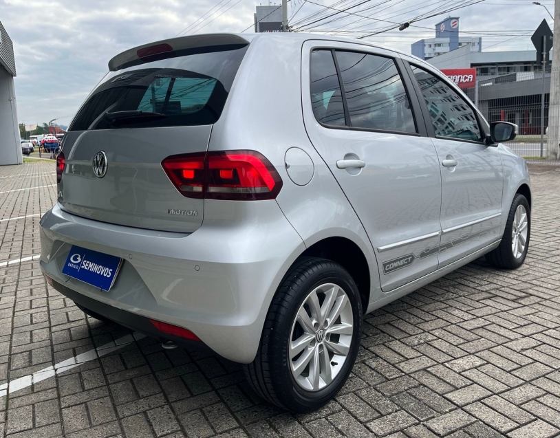 volkswagen fox 1.6 msi total flex connect 4p i-motion semiautomatico 20194