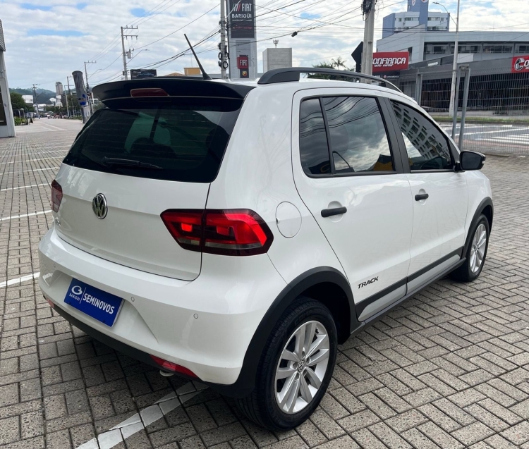 volkswagen fox 1.0 mpi track 12v flex 4p manual 20174