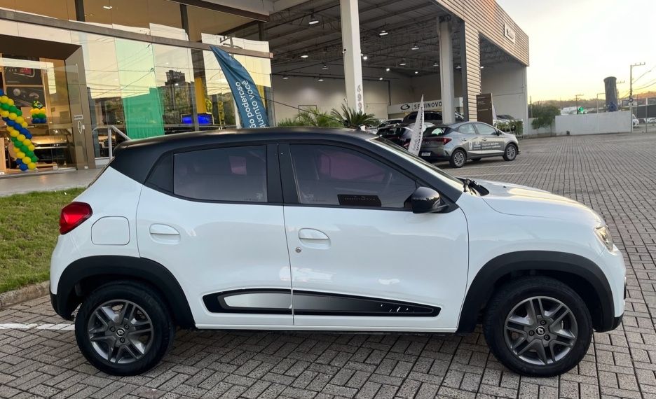 renault kwid 1.0 12v sce flex intense manual 4p 20183