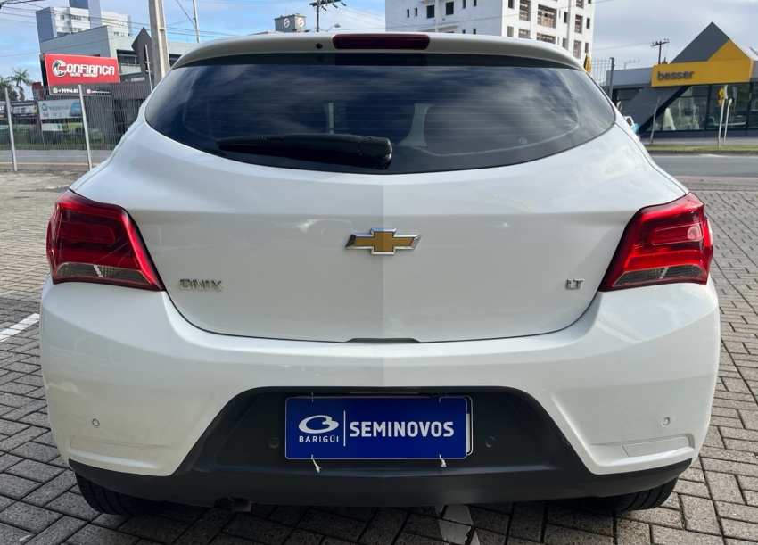chevrolet onix 1.0 mpfi lt 8v flex 4p manual 20195