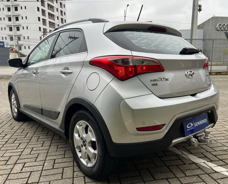 hyundai hb20x 1.6 16v premium flex 4p automatico 20156