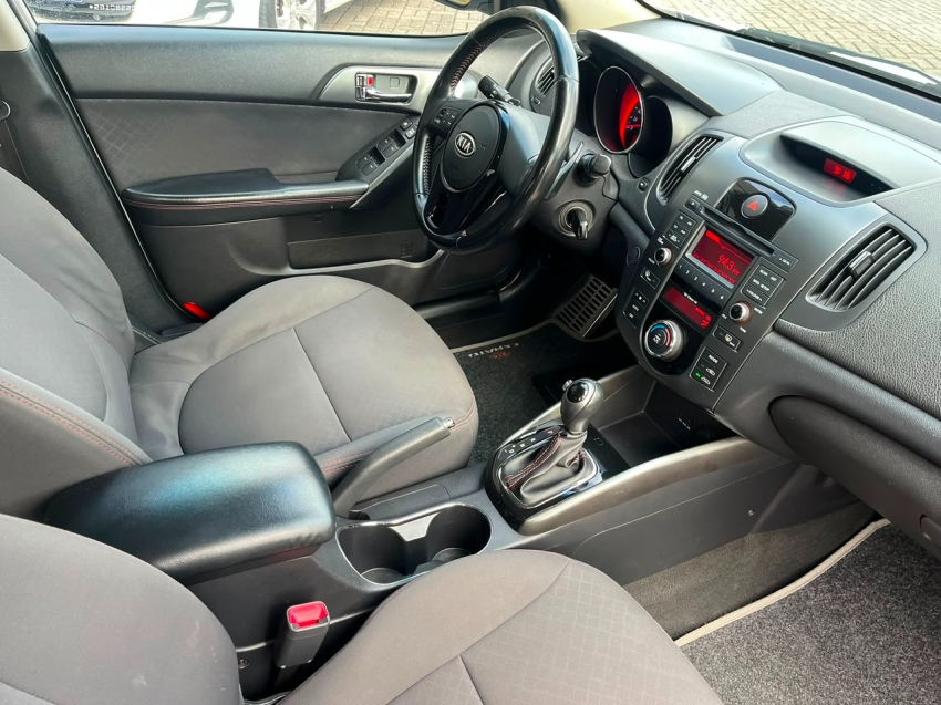 kia cerato 1.6 sx 16v flex 4p automatico 201314