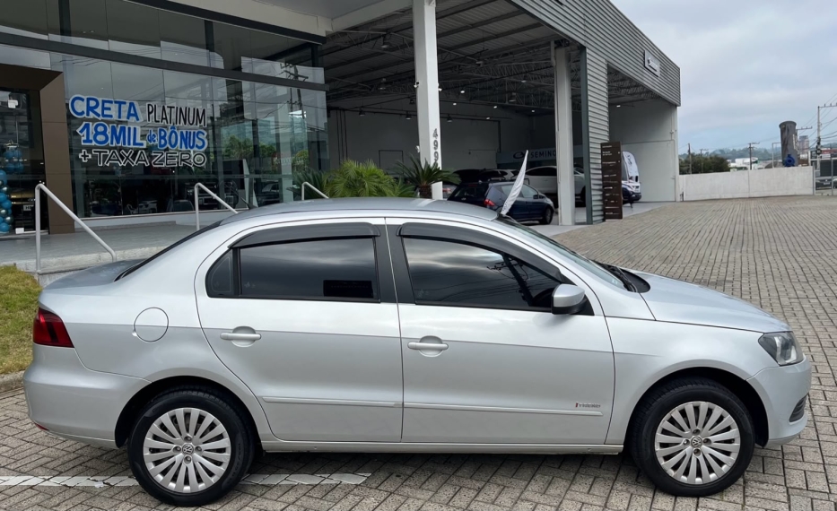volkswagen voyage 1.0 mi 8v flex 4p manual 20143