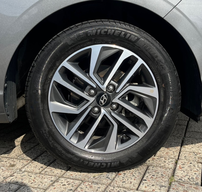 hyundai hb20s 1.0 12v flex limited manual 4p 20239
