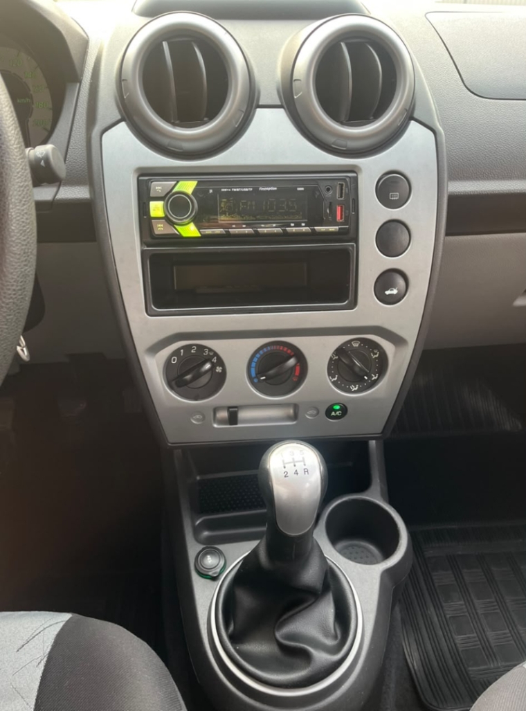 ford fiesta 1.6 mpi class hatch 8v flex 4p manual 200917