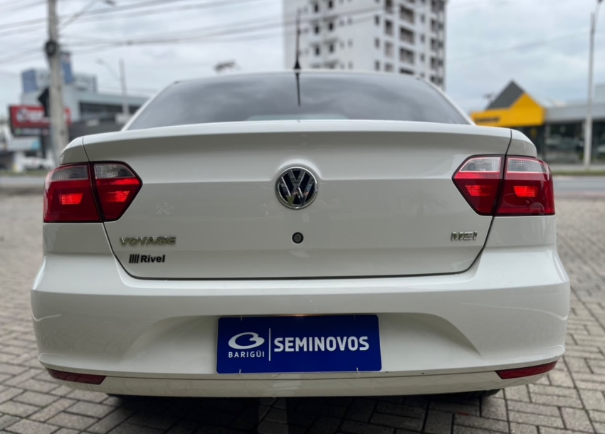 volkswagen voyage 1.6 16v msi totalflex 4p automatico flex 20225