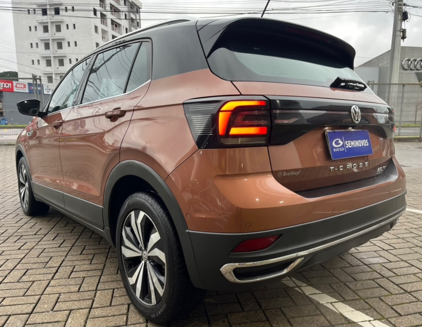 volkswagen t-cross 1.4 250 tsi total flex highline automatico 4p 20206