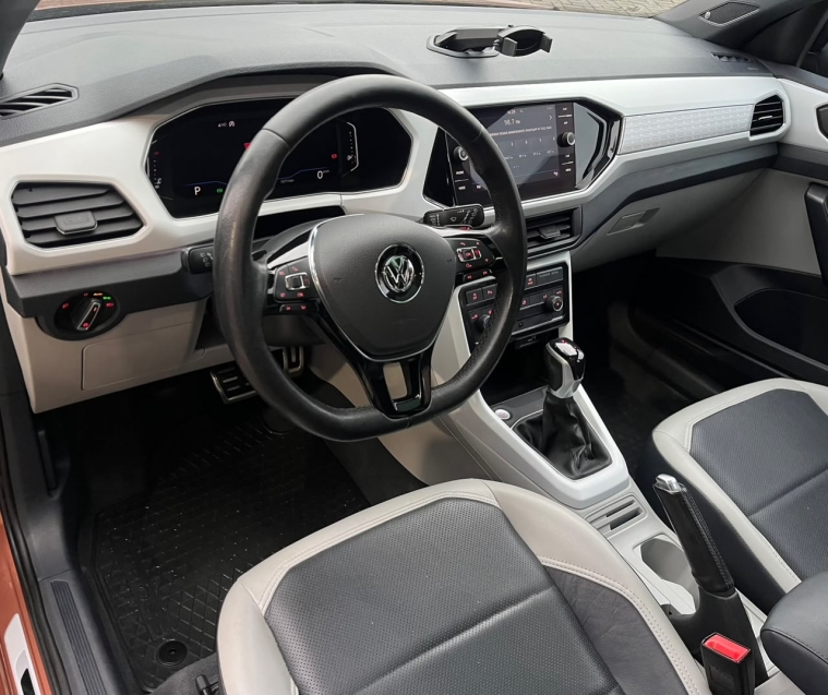 volkswagen t-cross 1.4 250 tsi total flex highline automatico 4p 202016