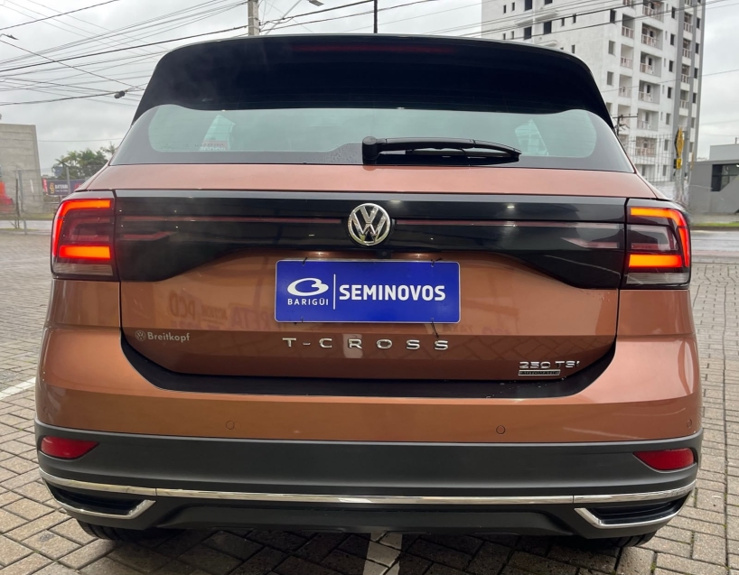 volkswagen t-cross 1.4 250 tsi total flex highline automatico 4p 20205