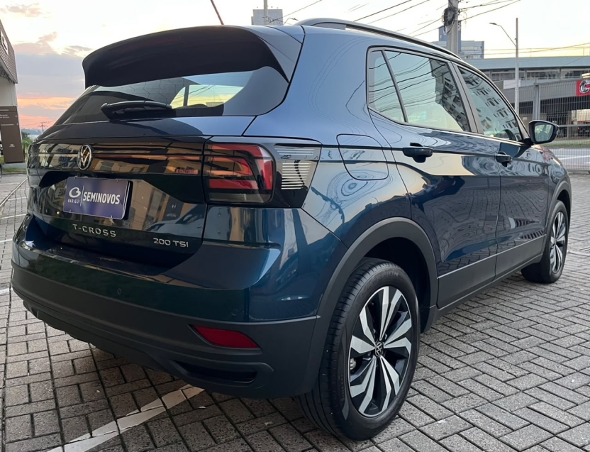 volkswagen t-cross 1.0 200 tsi total flex automatico 4p 20233