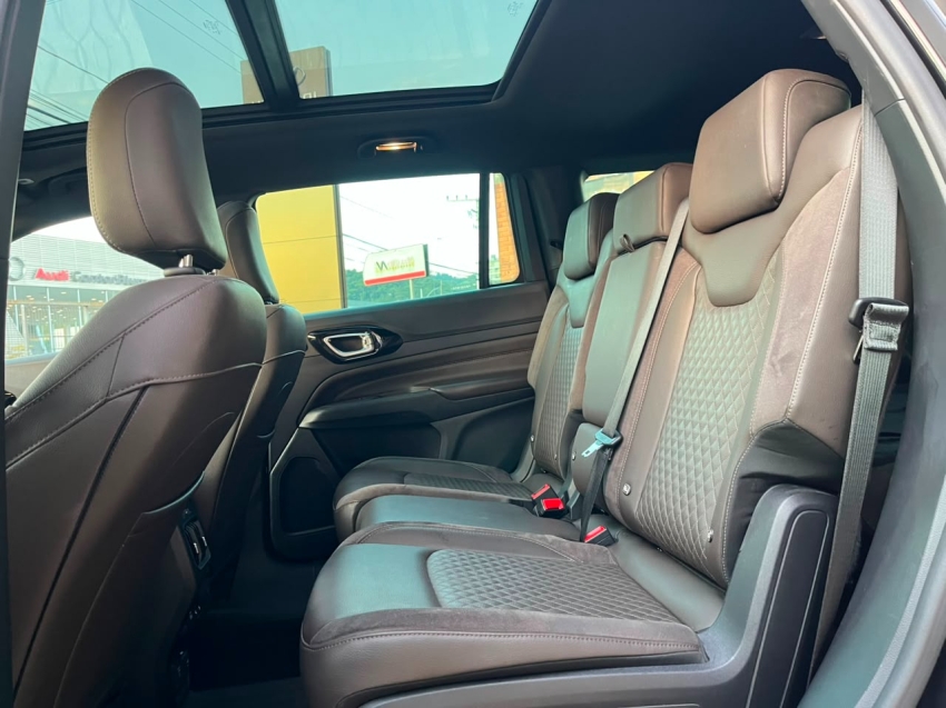 jeep commander 2.0 td380 turbo diesel overland at9 4p automatico 202218
