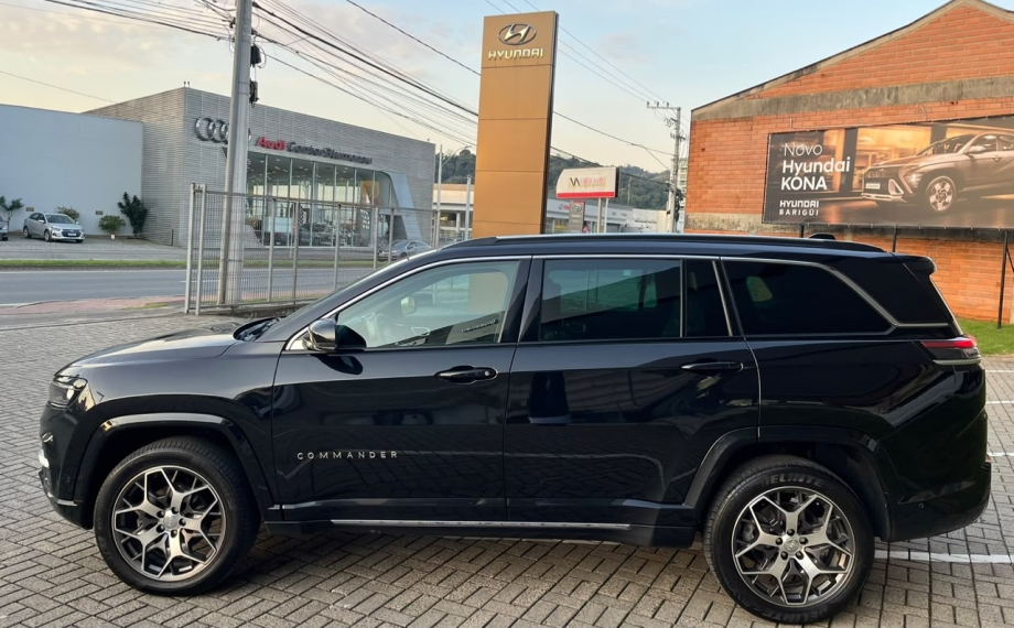jeep commander 2.0 td380 turbo diesel overland at9 4p automatico 20227