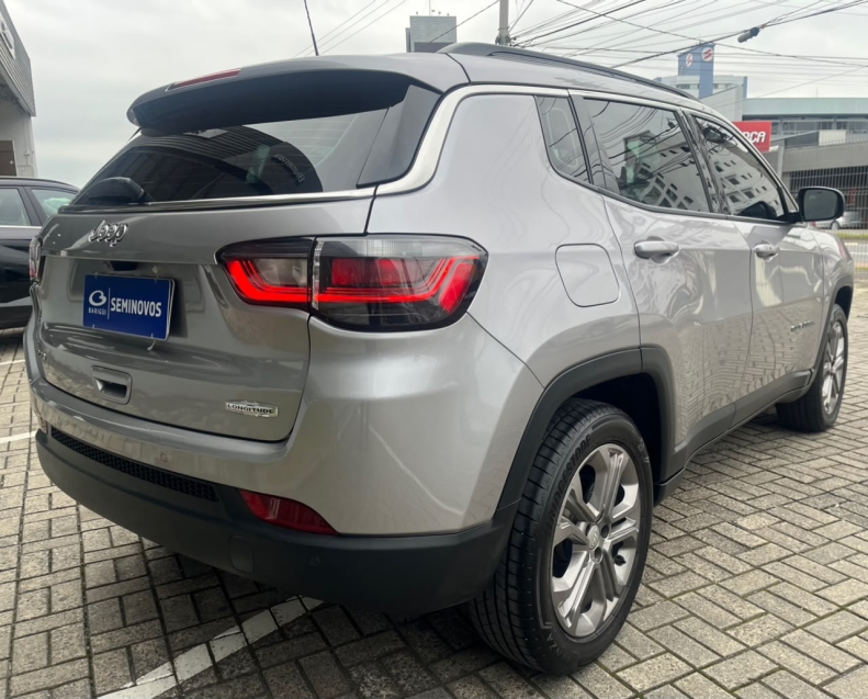 jeep compass 1.3 t270 turbo flex longitude at6 4p automatico 20244