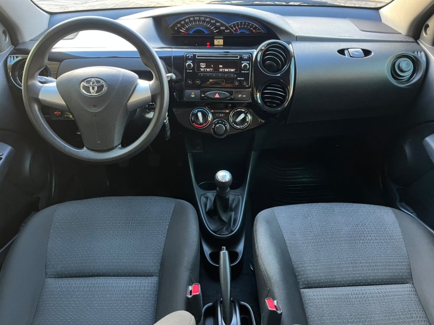 toyota etios 1.3 x 16v flex 4p manual 201413