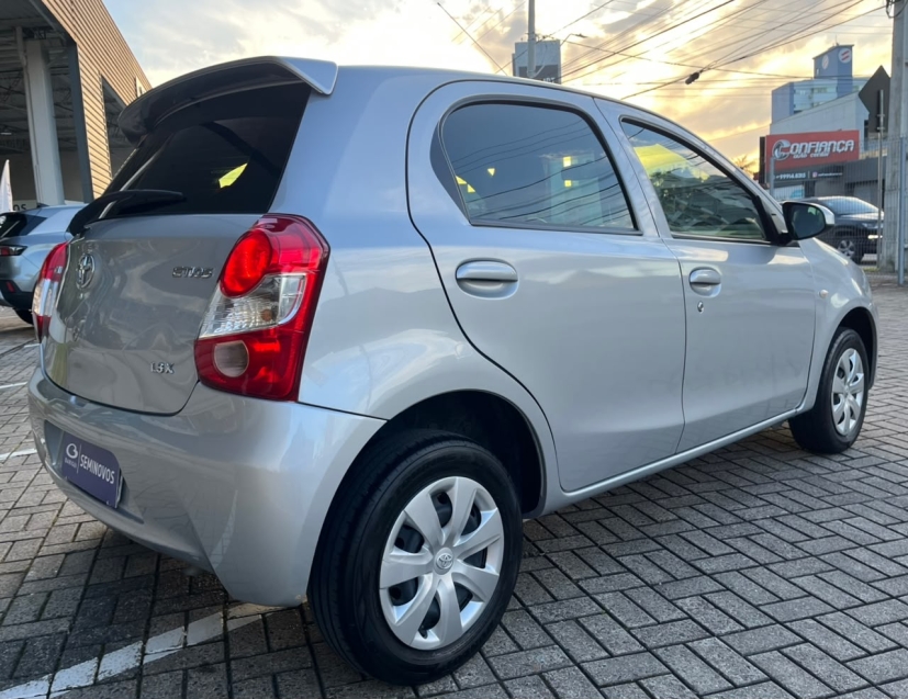 toyota etios 1.3 x 16v flex 4p manual 20144