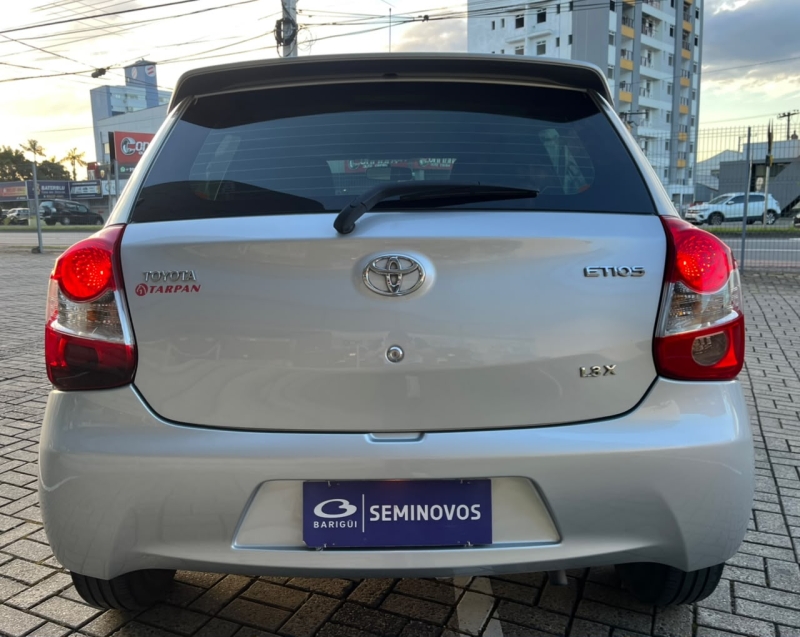 toyota etios 1.3 x 16v flex 4p manual 20145