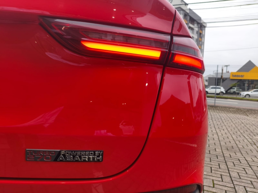 fiat fastback 1.3 turbo 270 flex limited edition at6 4p automatico 20238