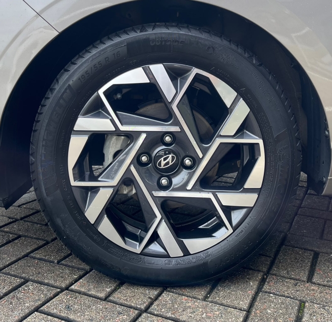 hyundai hb20 1.0 tgdi flex comfort automatico 4p 20239