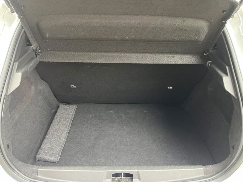 peugeot 208 1.6 16v flex active pack at6 4p automatico 202119