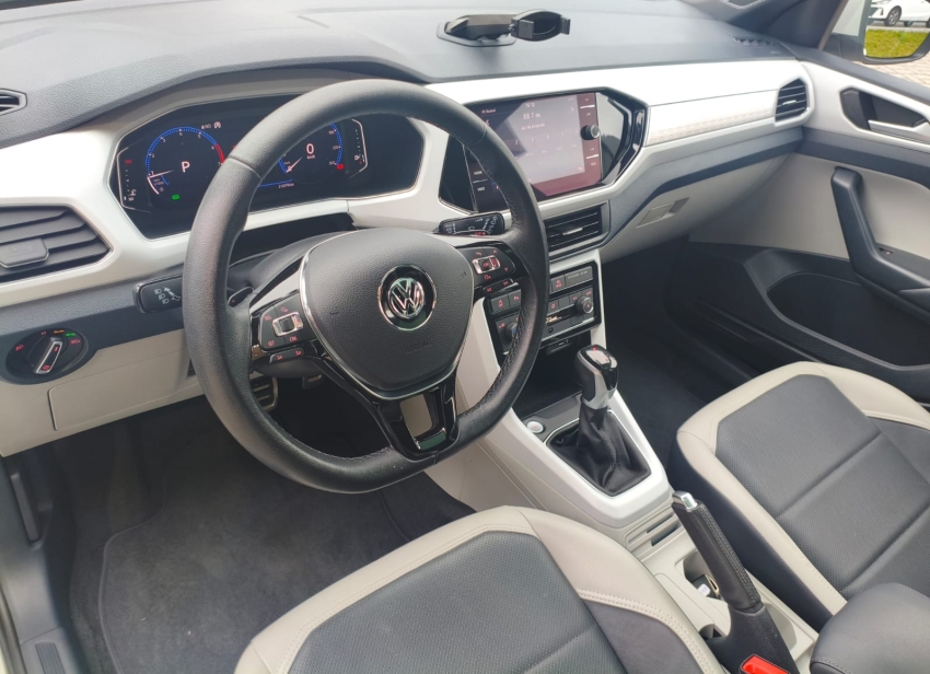 volkswagen t-cross 1.4 250 tsi total flex highline automatico 1.3 4p 202010