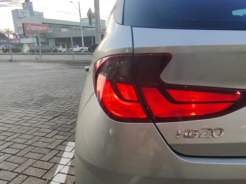 hyundai hb20 1.0 tgdi flex sport automatico 4p 20218