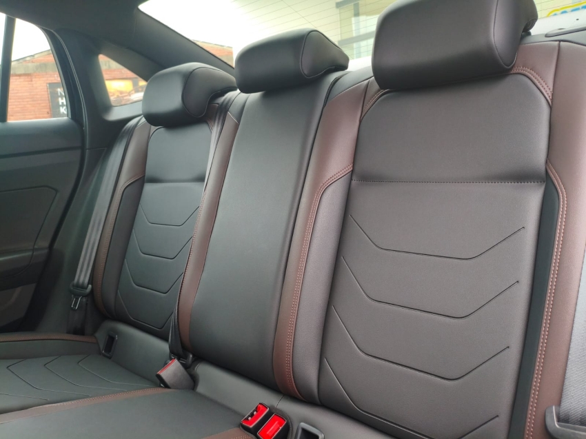 volkswagen virtus 1.0 200 tsi highline automatico 1.3 flex 4p 202618