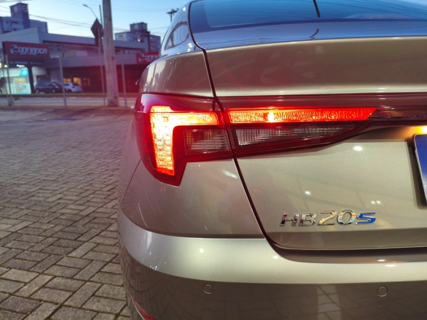 hyundai hb20s 1.0 tgdi flex limited automatico 4p 20268